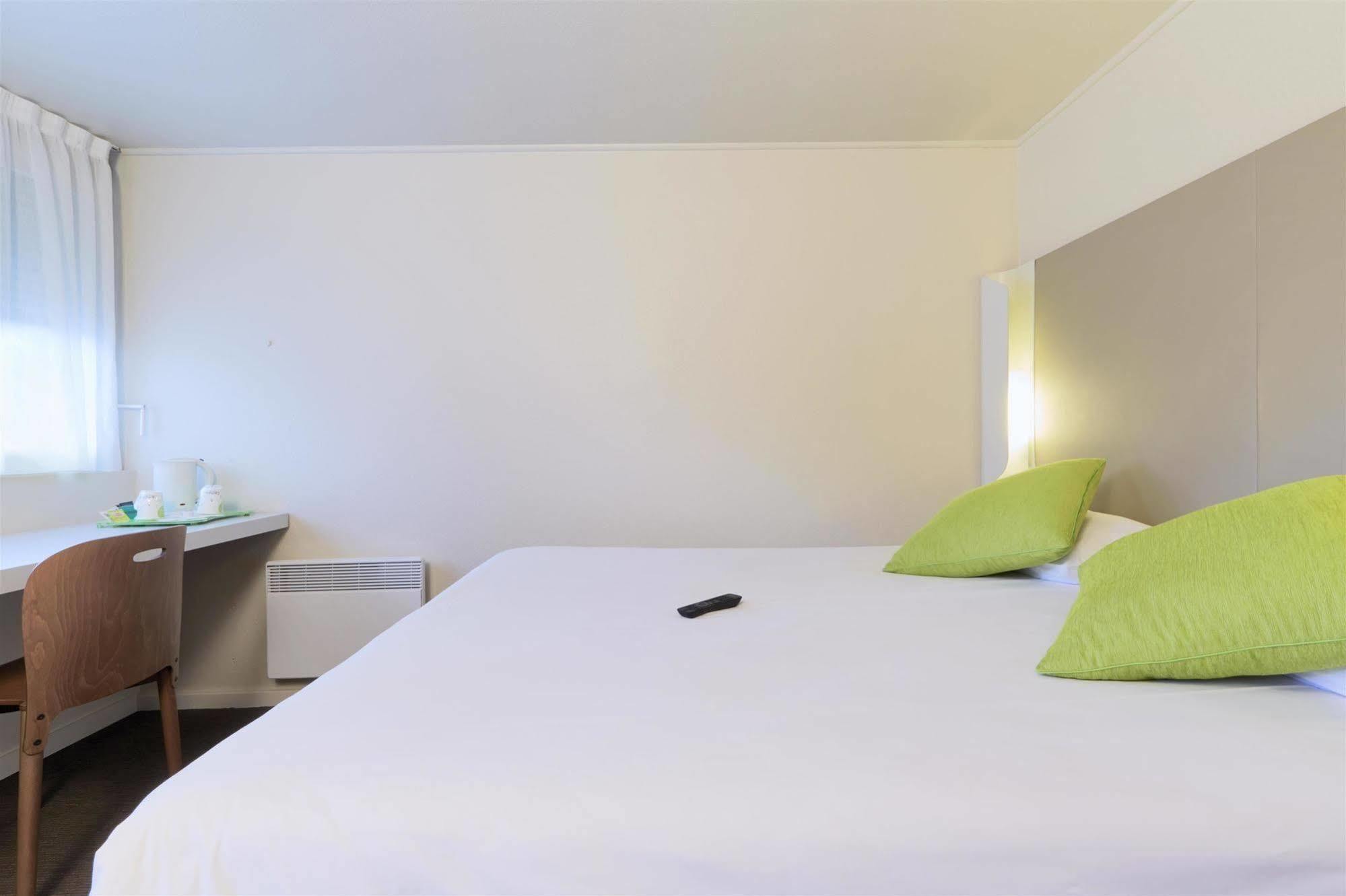 แคมปานิล เซนต์ ดี Hotel Saint-Die-des-Vosges ภายนอก รูปภาพ