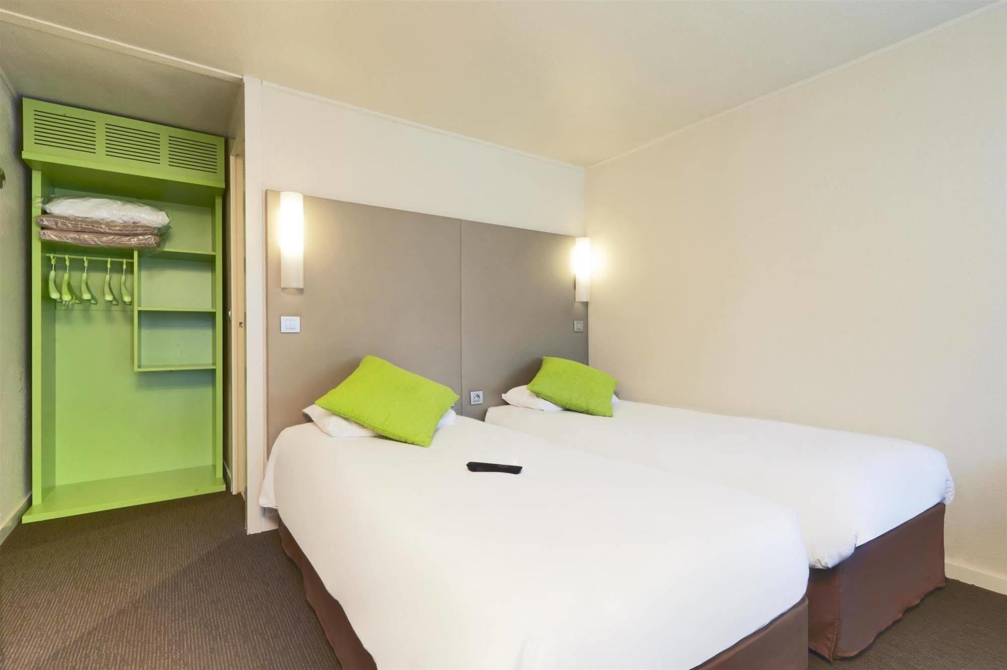 แคมปานิล เซนต์ ดี Hotel Saint-Die-des-Vosges ภายนอก รูปภาพ