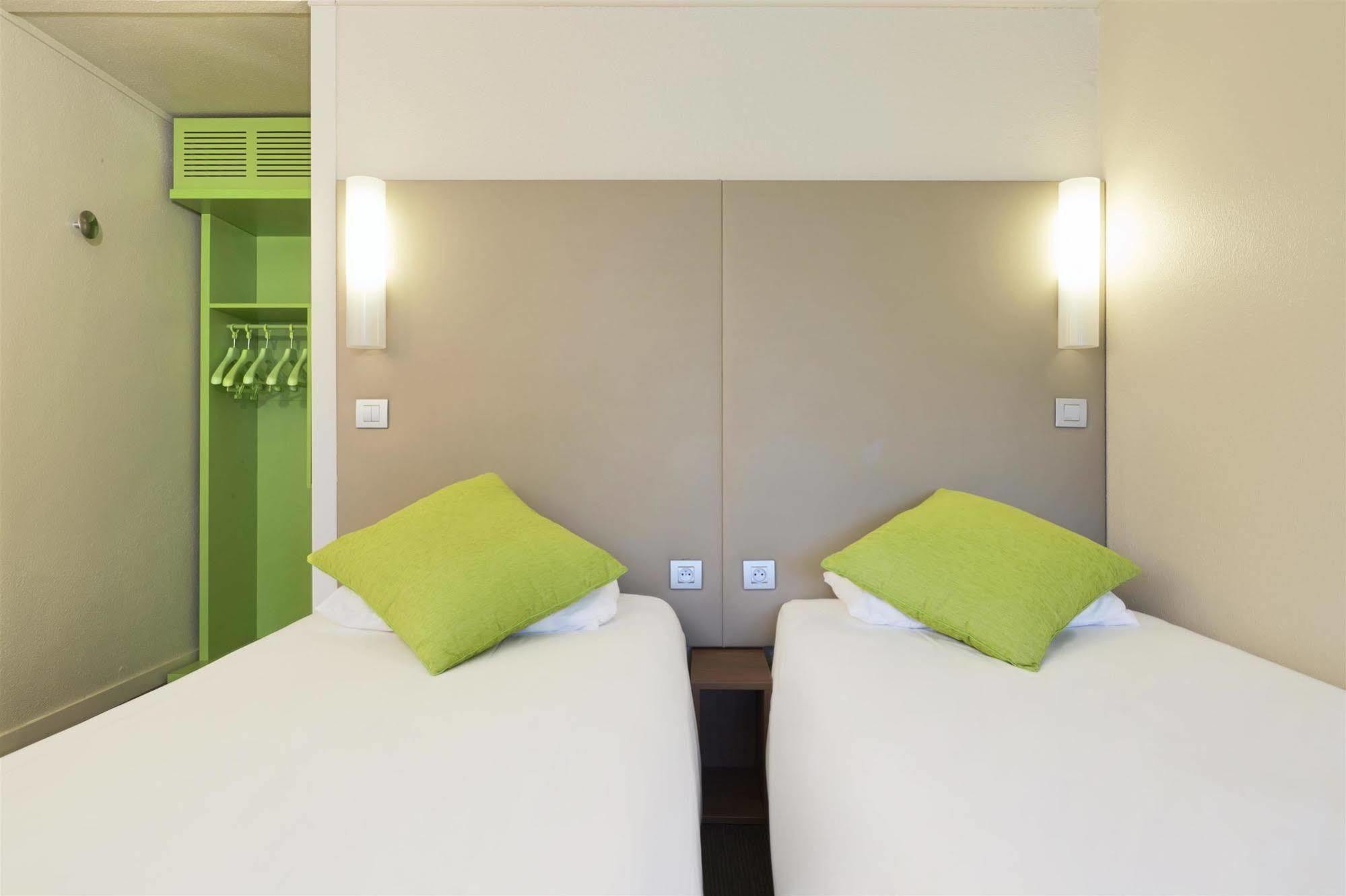 แคมปานิล เซนต์ ดี Hotel Saint-Die-des-Vosges ภายนอก รูปภาพ